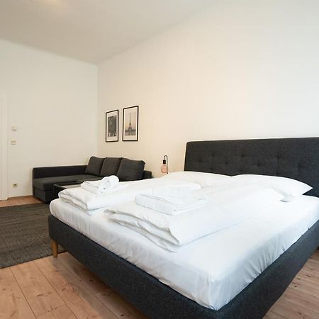 Lovely 1-Bedroom Apartment Next To Praterstern Vienna Exterior photo