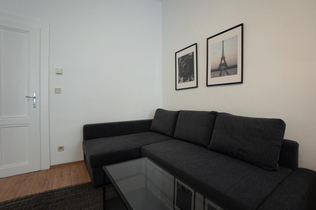 Lovely 1-Bedroom Apartment Next To Praterstern Vienna Exterior photo