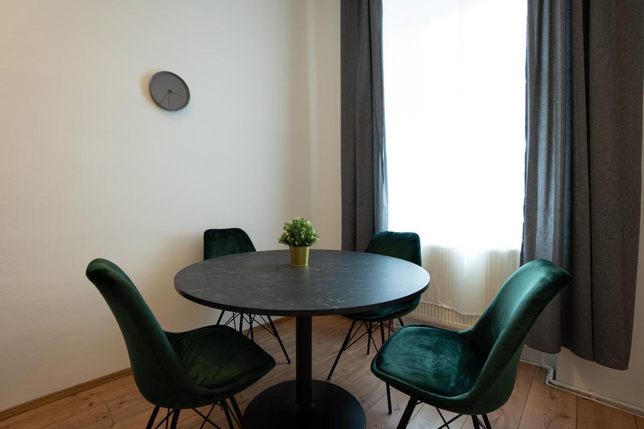 Lovely 1-Bedroom Apartment Next To Praterstern Vienna Exterior photo